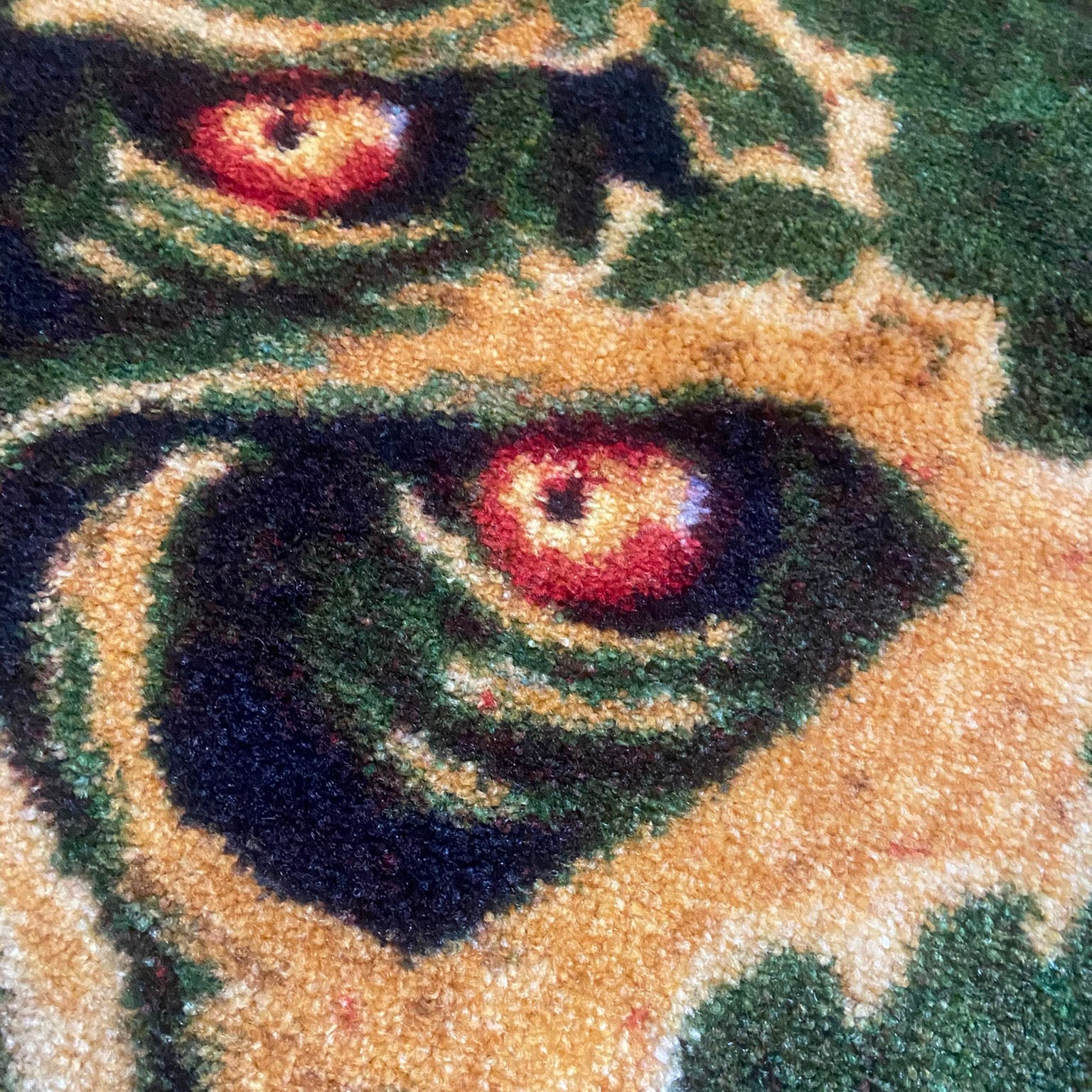 The Mimic Rug in Fungal Maw